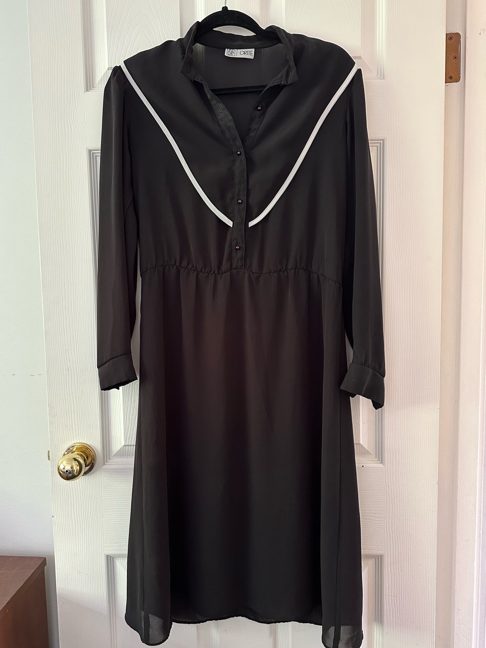 Black Long Sleeve Vintage Secretary Shirt Dress with White Piping